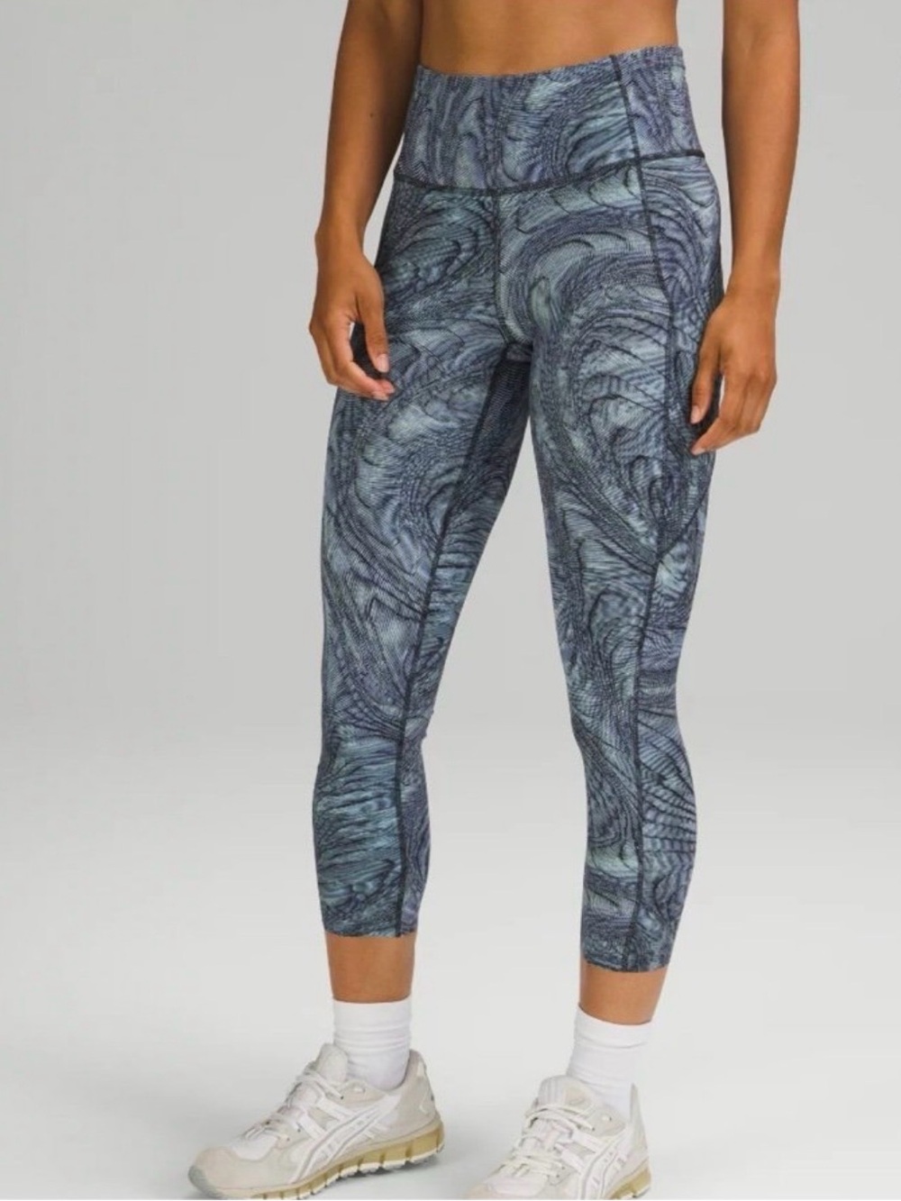 ✨Lululemon Fast & Free High-Rise Leggings – Size 2✨